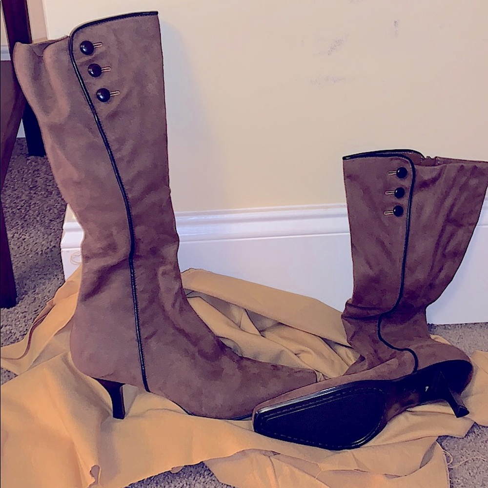 Suede Brown Liz Clairborne Flex Boots